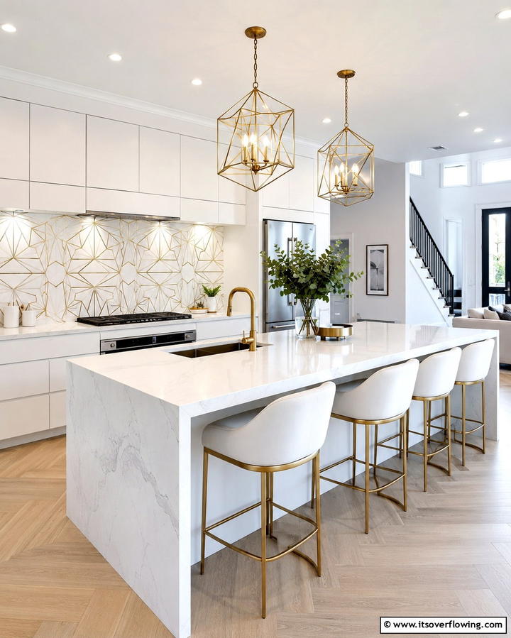 Geometric White and Gold Tile Pattern - 25 White and Gold Kitchen Backsplash Ideas for Elegance