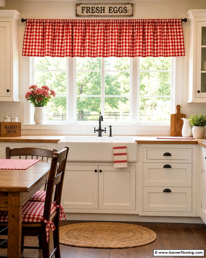 Gingham Valances for Country Style - 25 Kitchen Valance Ideas to Add Style and Privacy