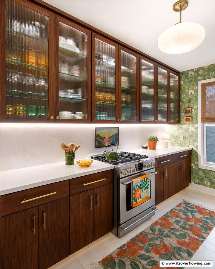 Glass Cabinet Doors - 25 Mid-century Modern Kitchen Ideas for a Retro and Functional Space