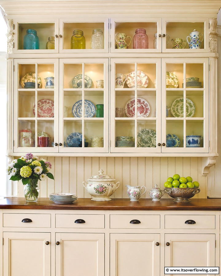 Glass Cabinet Doors - 30 Vintage 1930s-1940s Kitchen Design Ideas & Inspiration