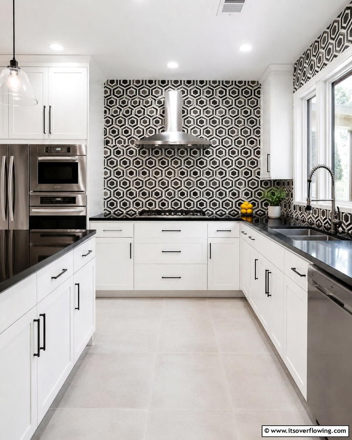 Glossy Finish for a Modern Touch - 25 Kitchen With White Cabinets and Black Countertops Ideas