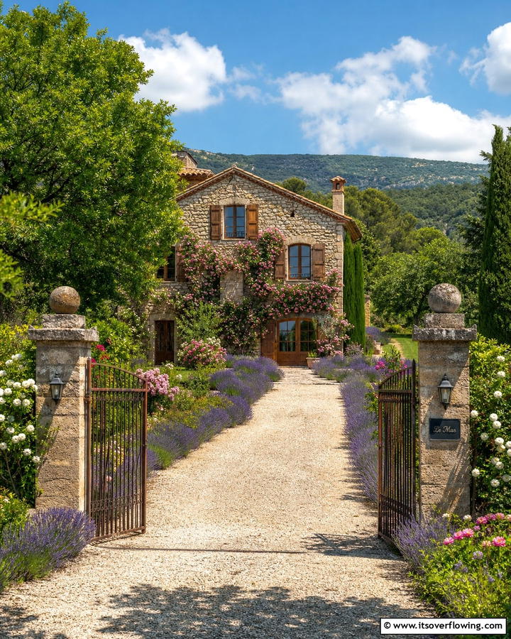 Gravel Driveways - 20 Charming Cottagecore House Exterior Ideas