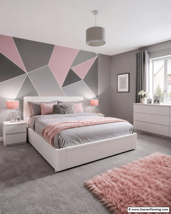Grey and Pink Geometric Wallpaper - 25 Pink and Grey Bedroom Ideas for a Serene Space