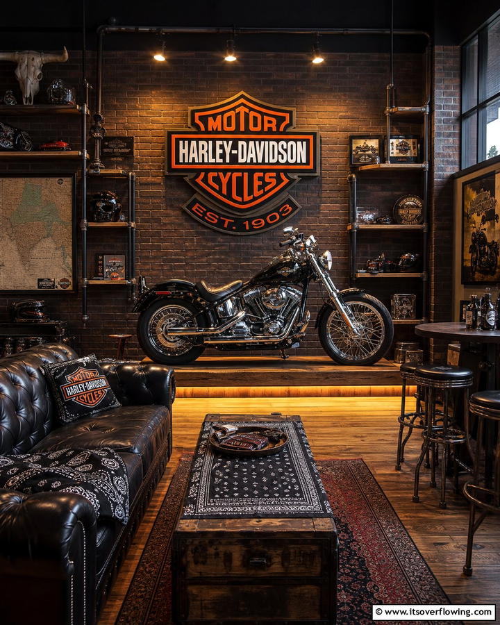 Harley Davidson Logo Sign - 20 Man Cave Sign Ideas for a Personalized Space