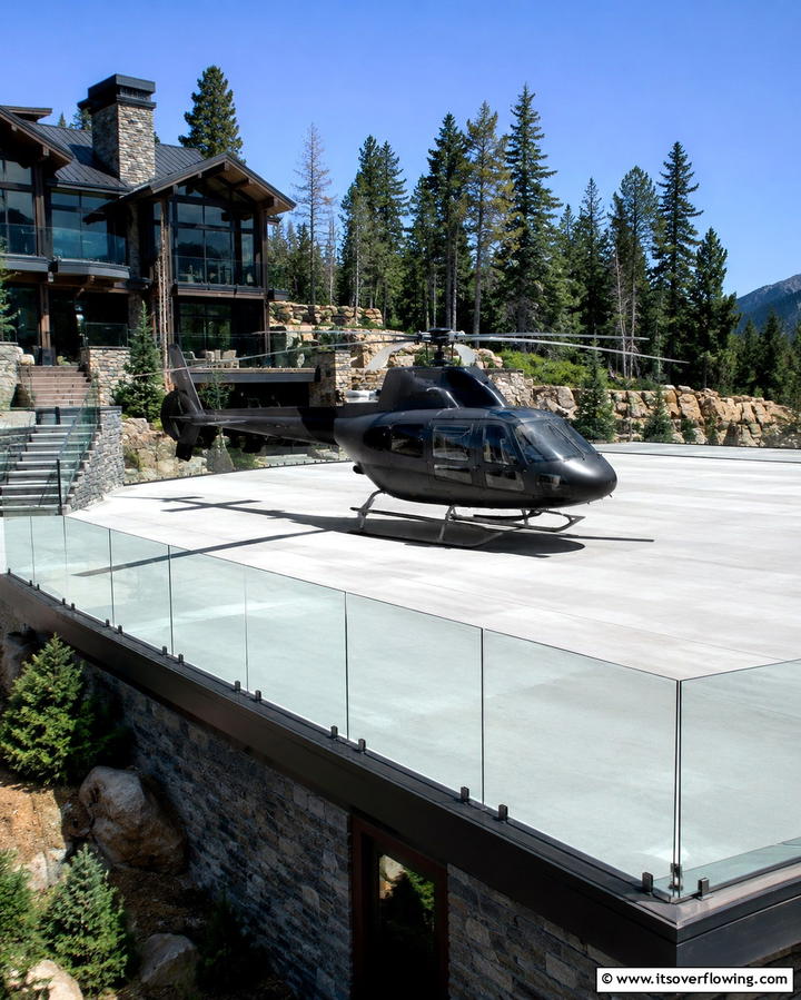 Helicopter LandingOne - 25 Wedding Entrance Ideas for a Grand Arrival