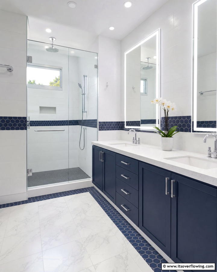 Hexagon Tile Borders for Subtle Detail - 20 Hexagon Tiles Ideas for Bathrooms with Style