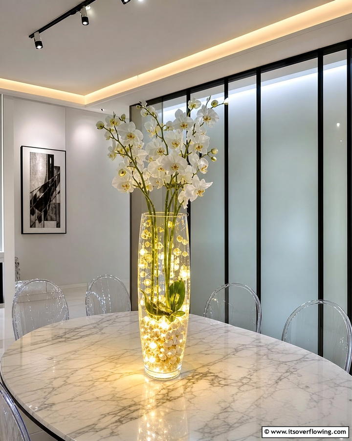 Illuminated Glass Vase - 21 Dining Table Centerpiece Ideas for Every Season