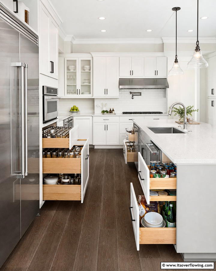 Innovative Pull Out Shelving - 21 Kitchen Cabinet Organization Ideas for Clutter-Free Spaces