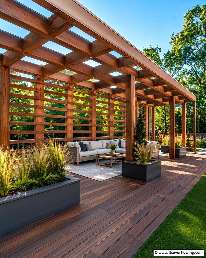 Integrated Privacy Beams - 30 Private Deck Ideas for Secluded Outdoor Relaxation Zones
