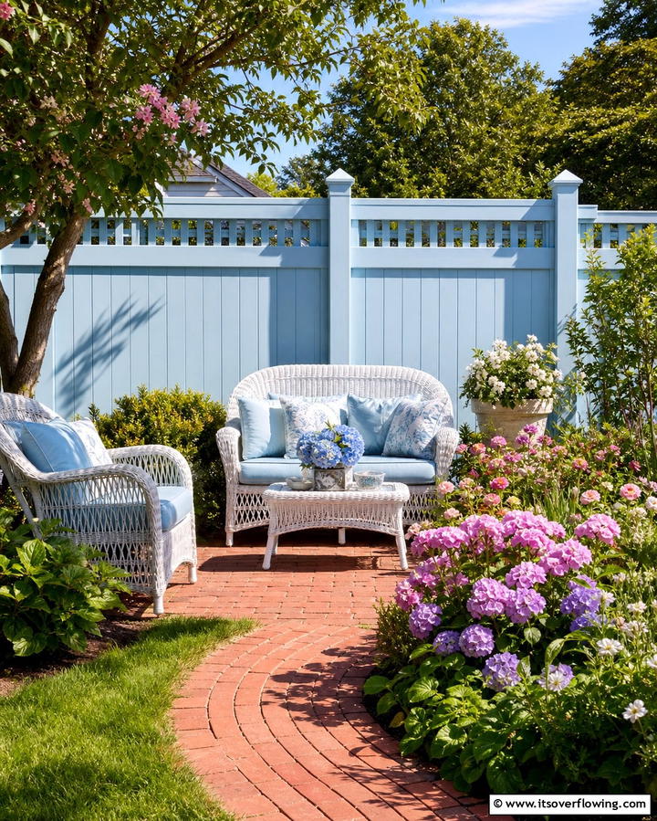 Light Blue Vinyl Fence - 25 Vinyl Fence Colors to Enhance Your Outdoor Space