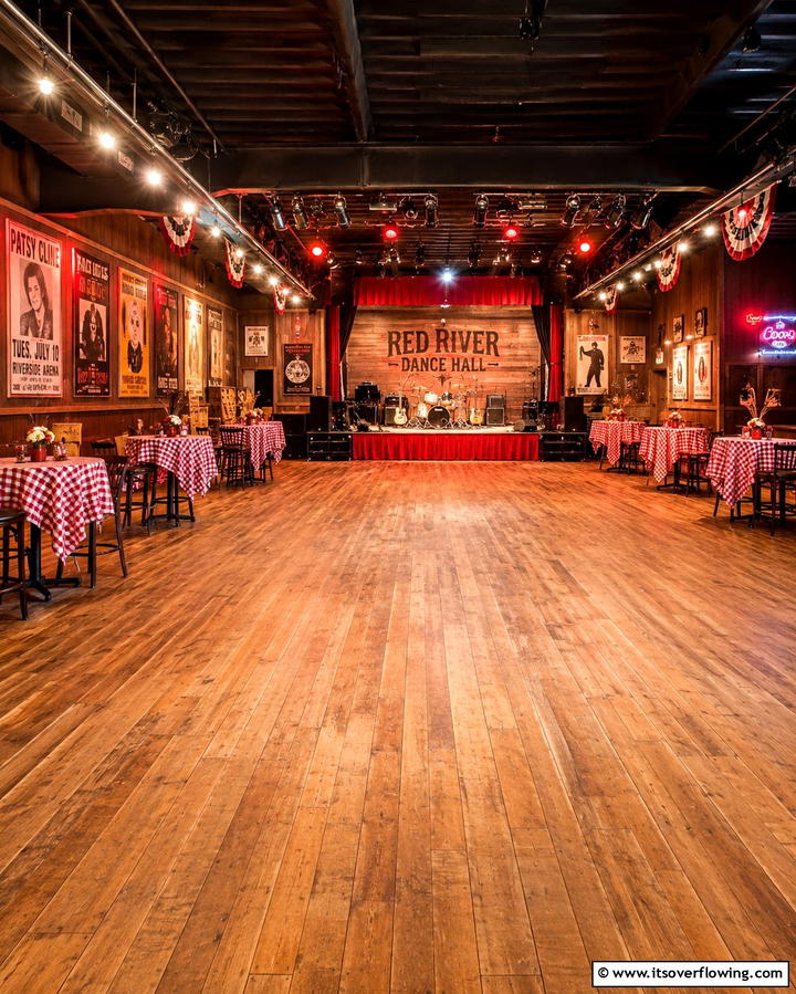 Line Dancing Entertainment - 25 Western Wedding Ideas for a Rustic Celebration