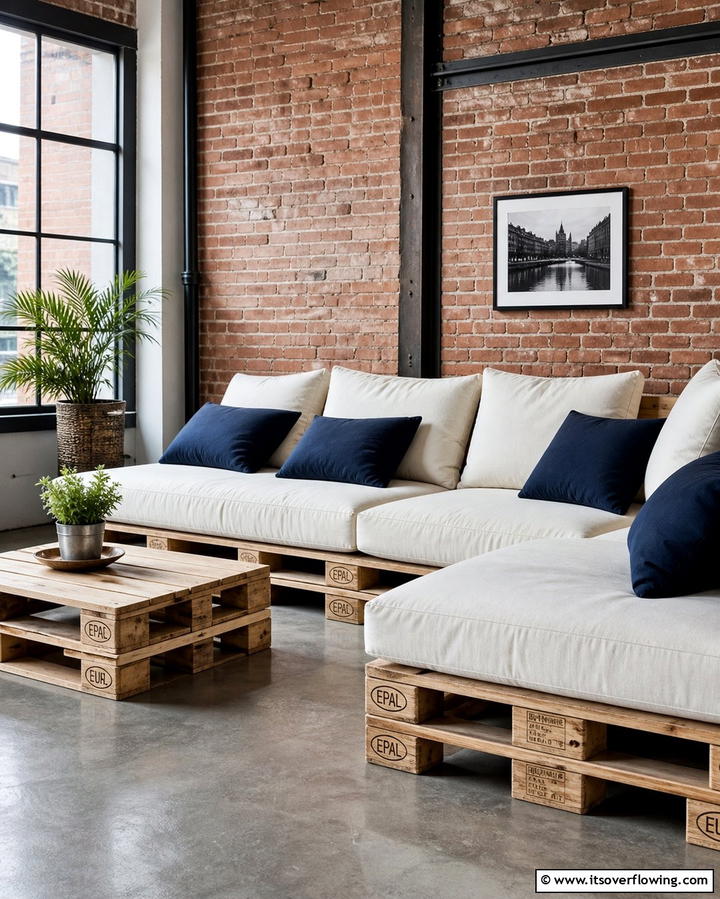 Low Pallet Seating - 25 Floor Seating Ideas for a Relaxing Living Space