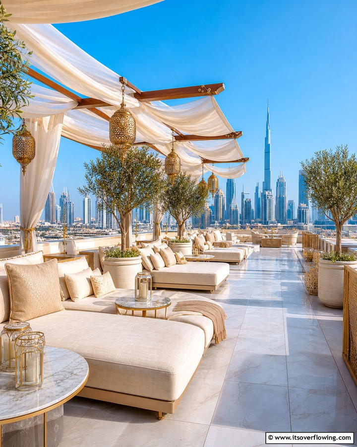 Luxury Lounge Escape - 21 Rooftop Deck Layouts for Urban Outdoor Entertainment Areas