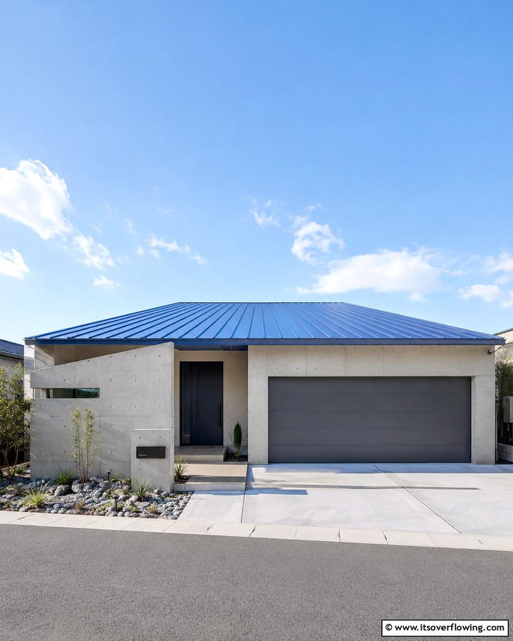 Minimalist Urban Design - 25 Houses With Blue Metal Roofs for Curb Appeal