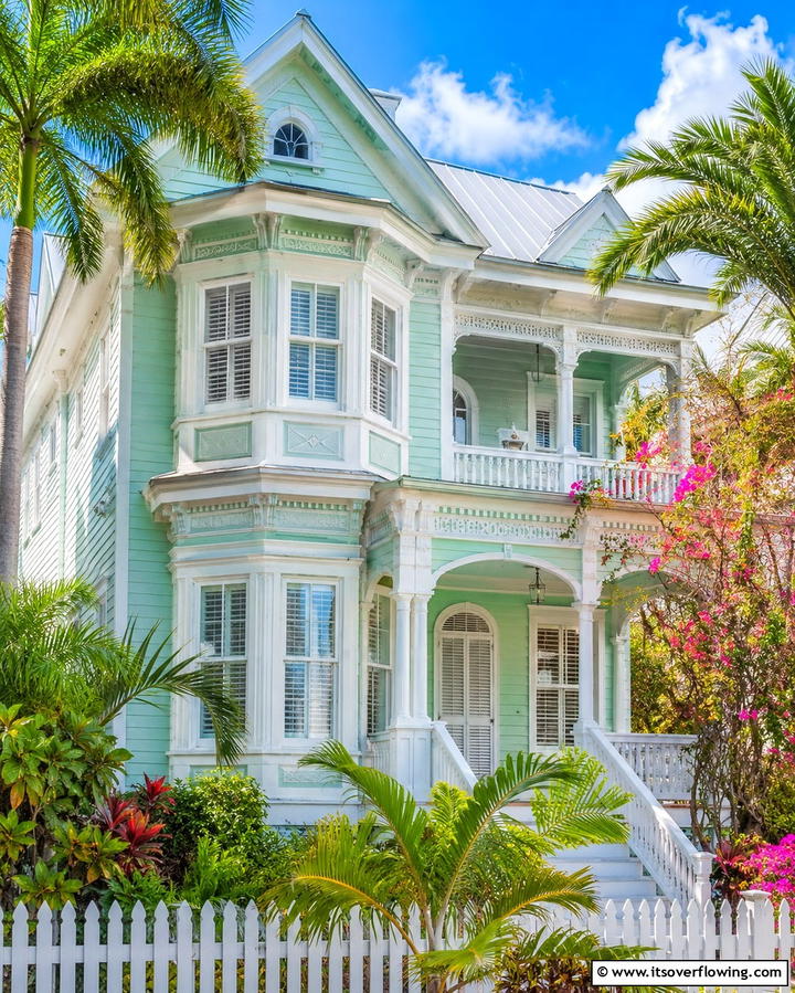 Mint Green Freshness - 25 Green Victorian House Colors for Historic Charm