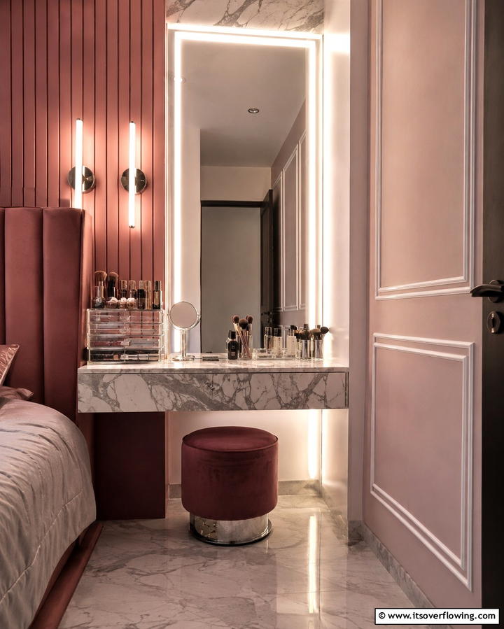 Mirror Lights for a Functional Glow - 25 Small Bedroom Lighting Ideas to Brighten Your Space