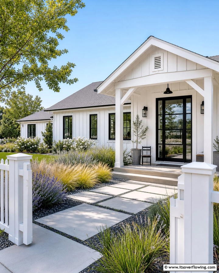 Modern Farmhouse Style - 21 Ranch Home Curb Appeal Inspiration Ideas