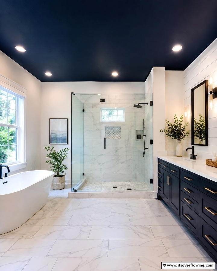 Navy Blue Bathtubs - 25 Navy Blue Bathroom Ideas for a Luxurious Look