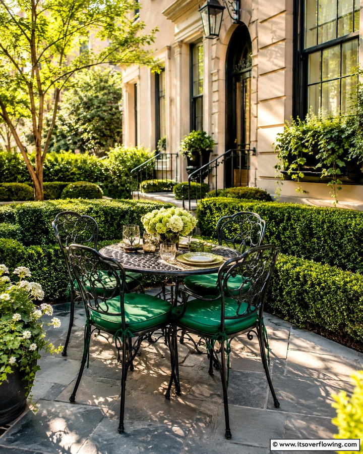 Outdoor Dining Nook - 25 Townhouse Patio Ideas for Small Outdoor Spaces