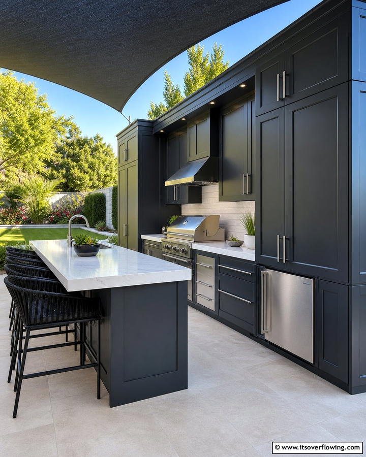 Outdoor Kitchen with Custom Cabinetry - 20 Luxury Outdoor Kitchen Ideas for Gourmet Cooking
