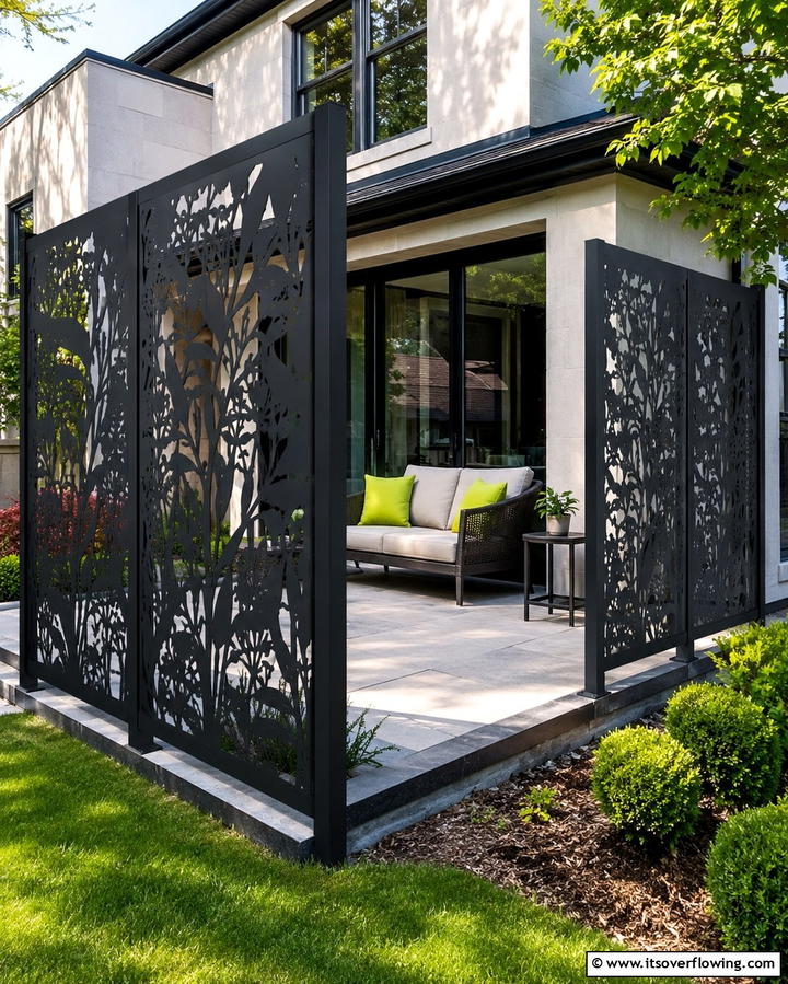 Outdoor Privacy Screens - 25 Front Yard Patio Ideas to Enhance Your Outdoor Space