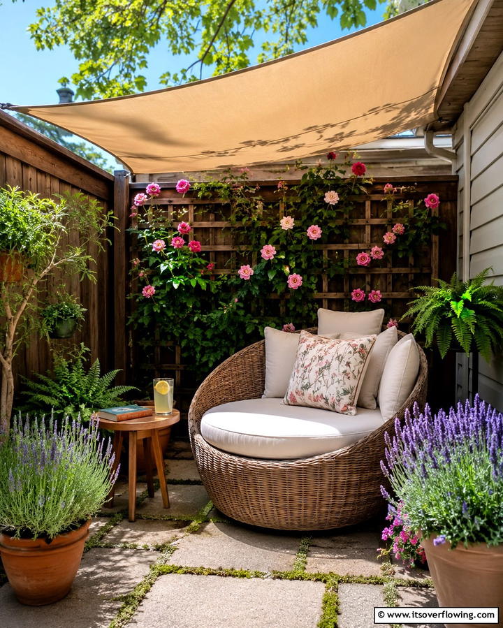 Outdoor Reading Nook - 20 Creative L-Shaped Backyard Ideas for Small Spaces