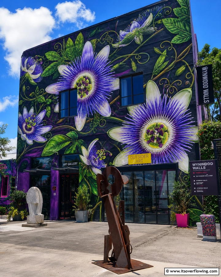 Passionflower Intricacy - 20 Stunning Flower Murals on Buildings Around the World