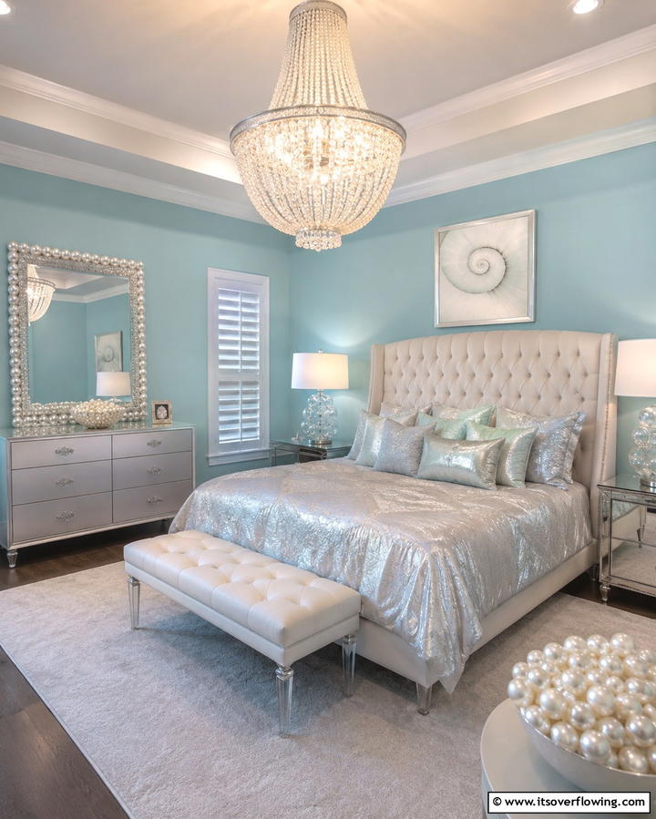 Pearl Inspired Chandeliers - 20 Underwater Mermaid Bedroom Ideas for Fantasy