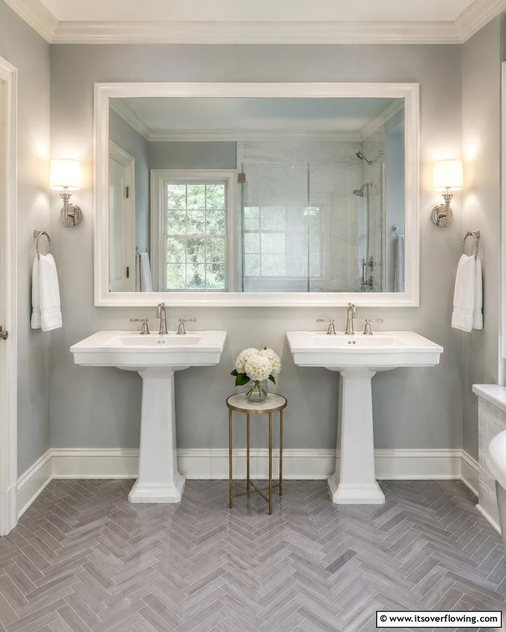 Pedestal Sinks for Classic Sophistication - 25 Vintage Bathroom Ideas for Classic Charm
