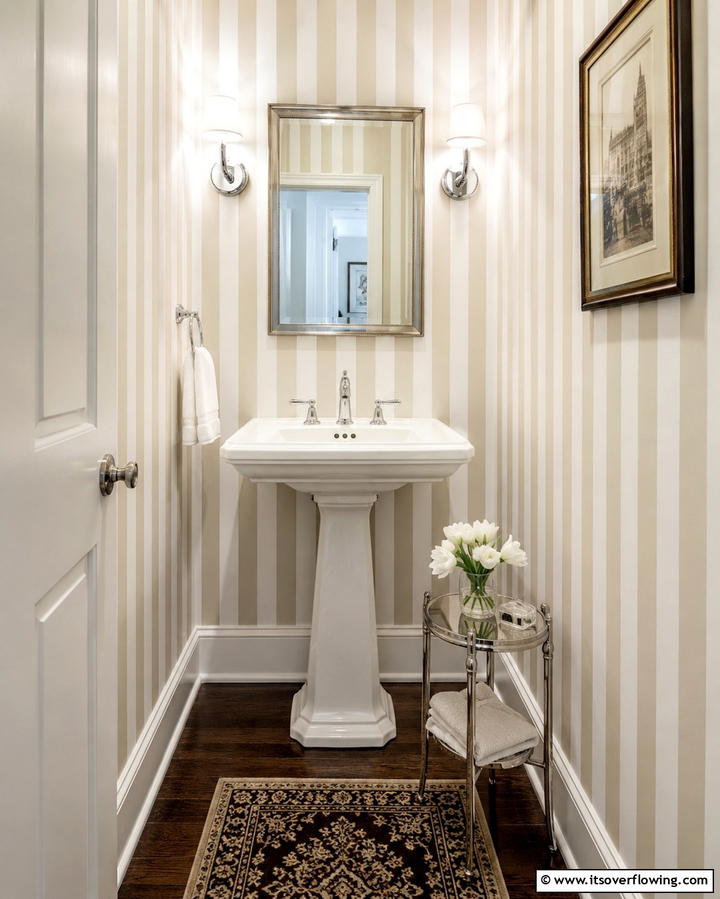 Pedestal Sinks for a Classic Touch - 25 Traditional Bathroom Ideas for Timeless Elegance
