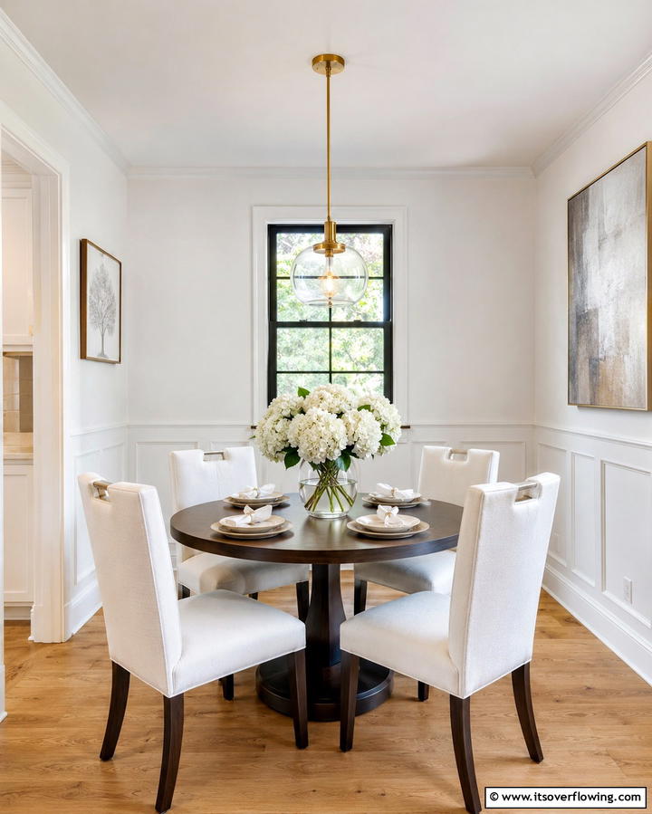 Pendant Lighting Elegance - 30 Small Dining Room Lighting Ideas for Cozy Ambiance
