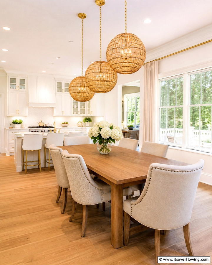 Pendant Lighting Over the Table - 25 Eat in Kitchen Ideas for a Cozy and Functional Dining Space