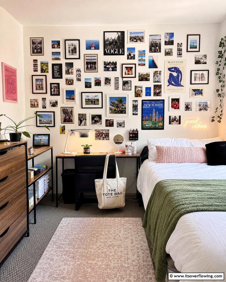 Photo Display Galleries - 21 Dorm Room Decorating Ideas for Style and Function
