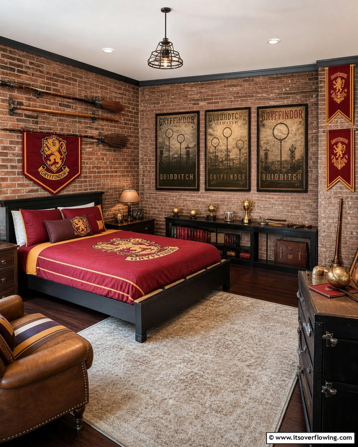 Quidditch Inspired Room Accent - 30 Harry Potter Decor Ideas- Magical Themed Room Designs