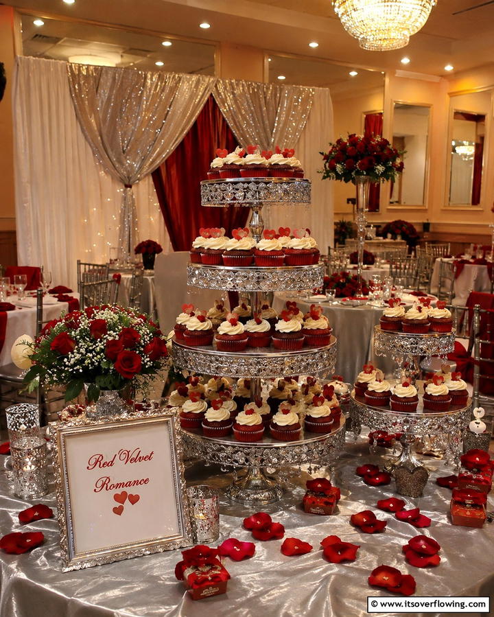Red Velvet Romance - 30 Wedding Cupcake Ideas for Unforgettable Celebrations