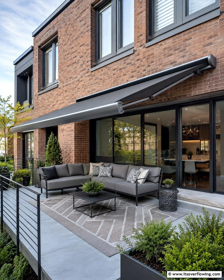 Retractable Awning - 30 Creative Shade Ideas for Stylish Outdoor Comfort
