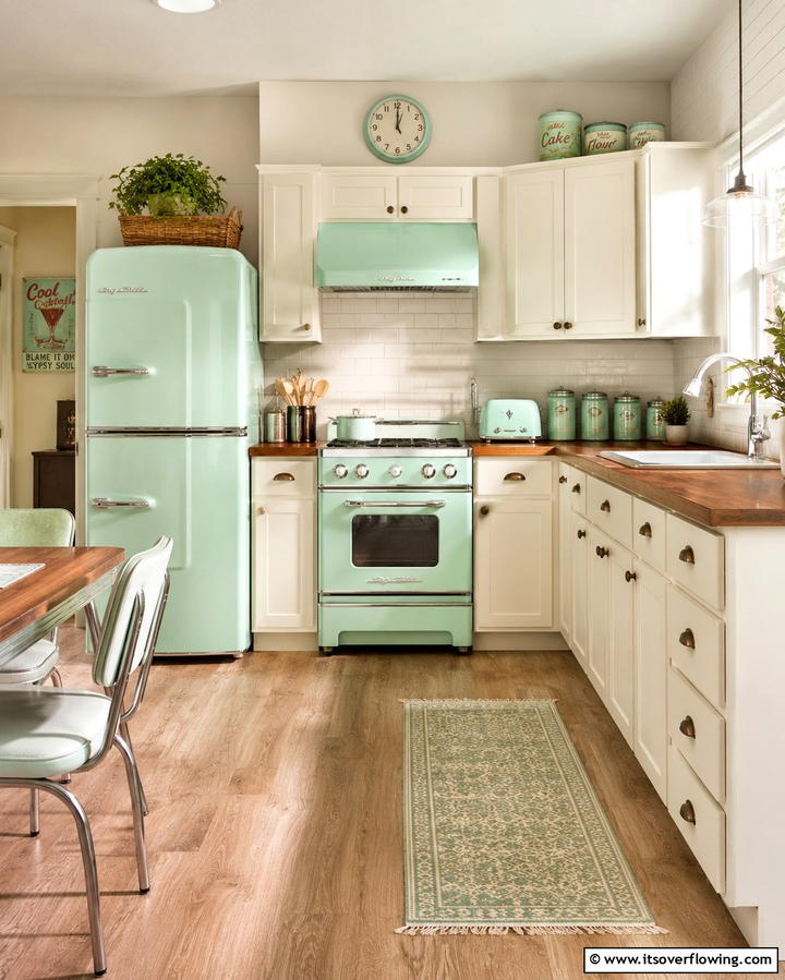 Retro Inspired Appliances - 25 Vintage Kitchen Ideas for a Classic Culinary Space