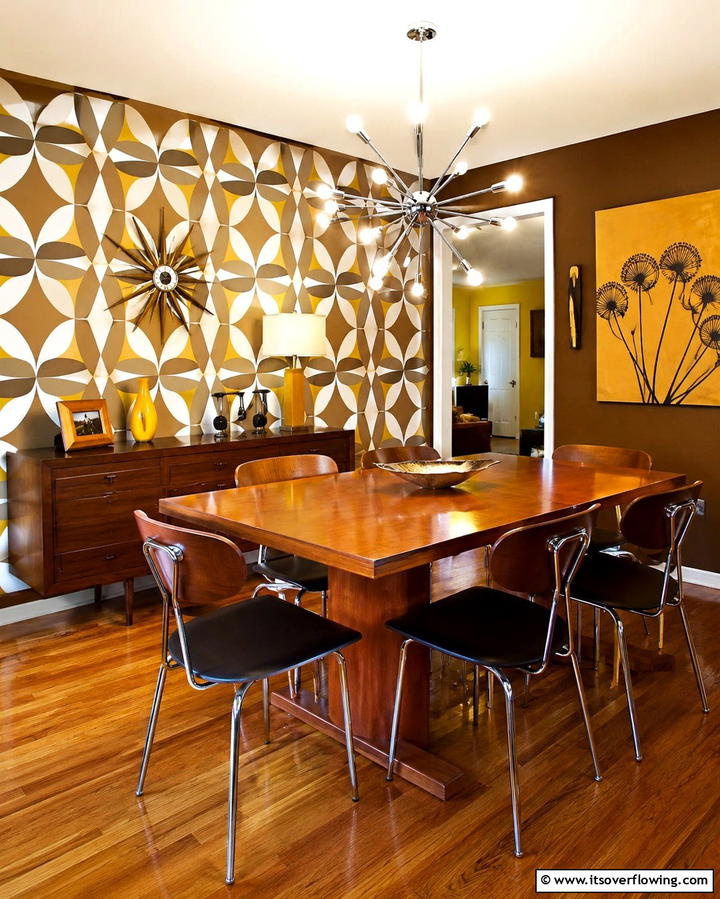 Retro Inspired Dining Room - 30 2000s Room Ideas for Nostalgic Y2K Vibes