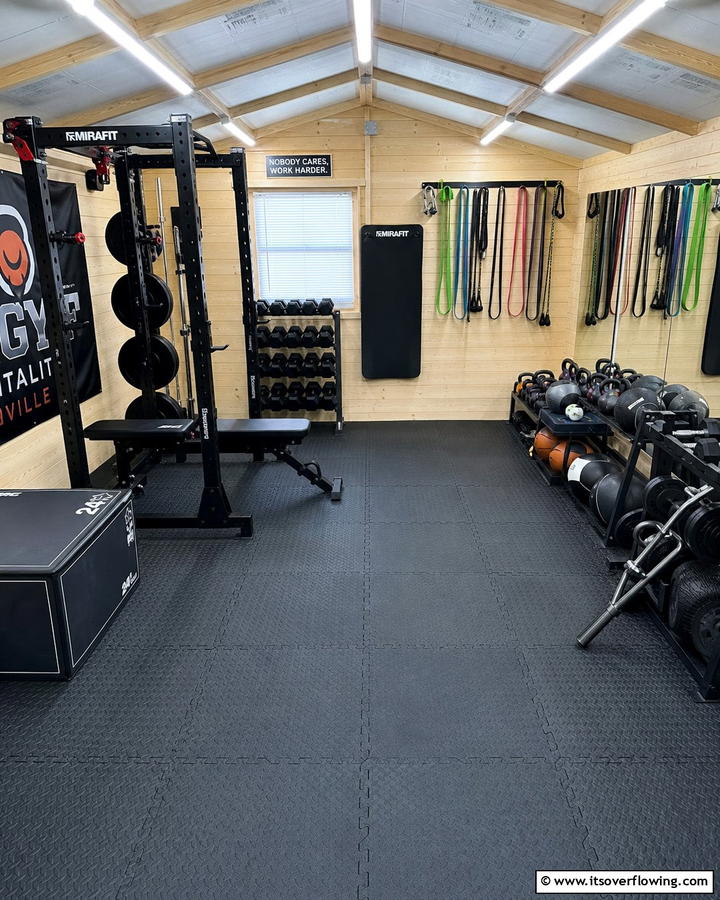Rubber Mats - 20 Shed Floor Ideas for a Durable and Functional Space