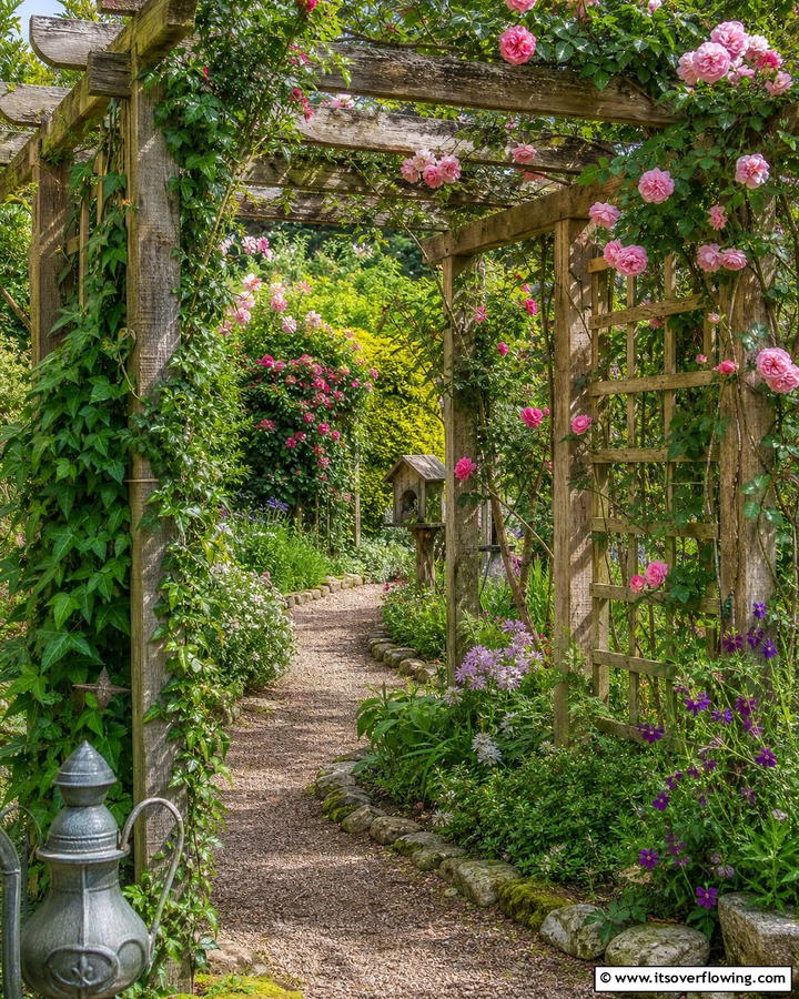 Rustic Garden Vine Trellis - 21 Garden Trellis Ideas to Support Climbing Plants Stylishly