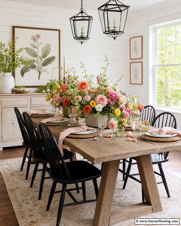 Seasonal Floral Elegance - 21 Dining Room Table Decor Ideas for Every Occasion