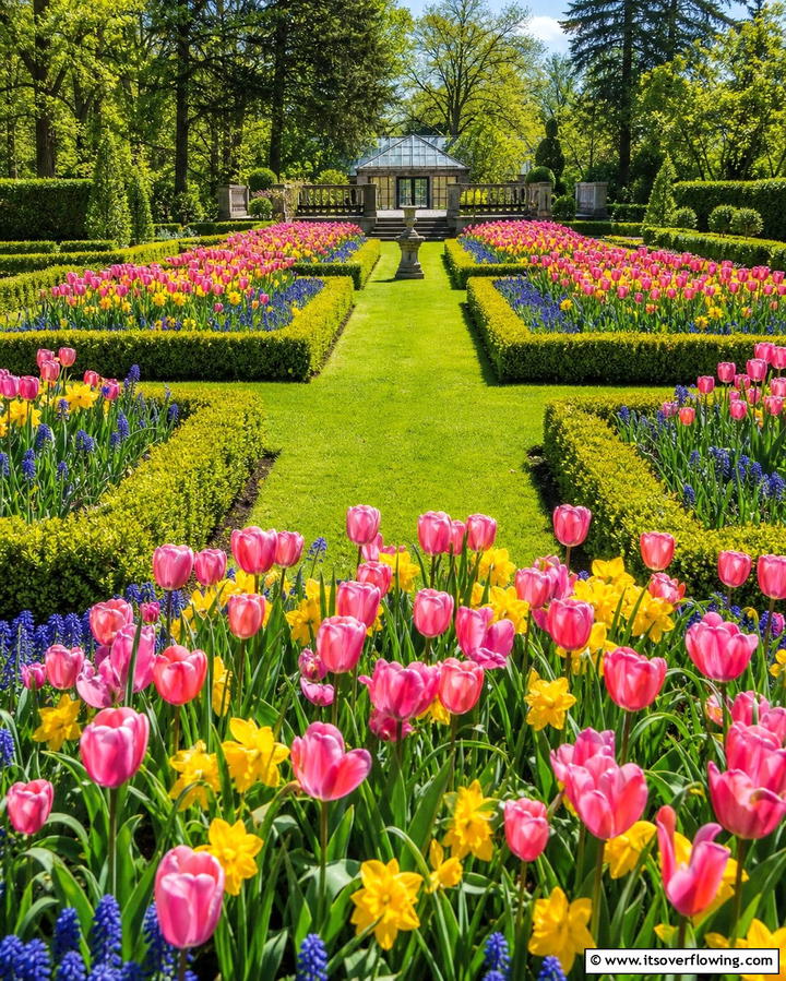 Seasonal Plantings - 25 Formal Garden Ideas- Elegant & Timeless Designs