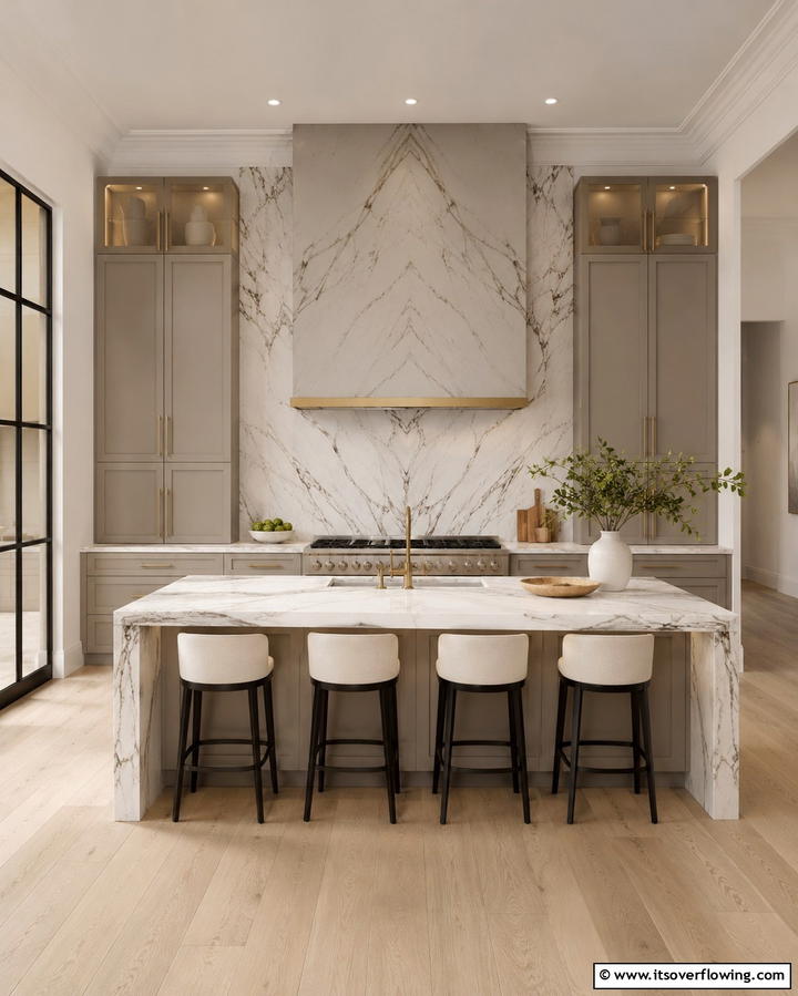 Shaker Style Cabinets - 25 Transitional Kitchen Ideas for Modern Homes