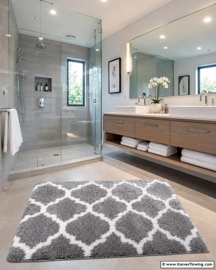 Soft Microfiber Bath Mat - 30 Bathroom Rug Ideas for Softness and Style Underfoot
