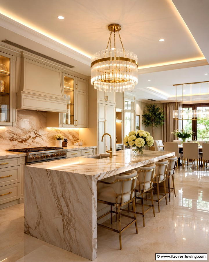 Statement Italian Lighting - 20 Italian Kitchen Design Ideas for a Classic Look