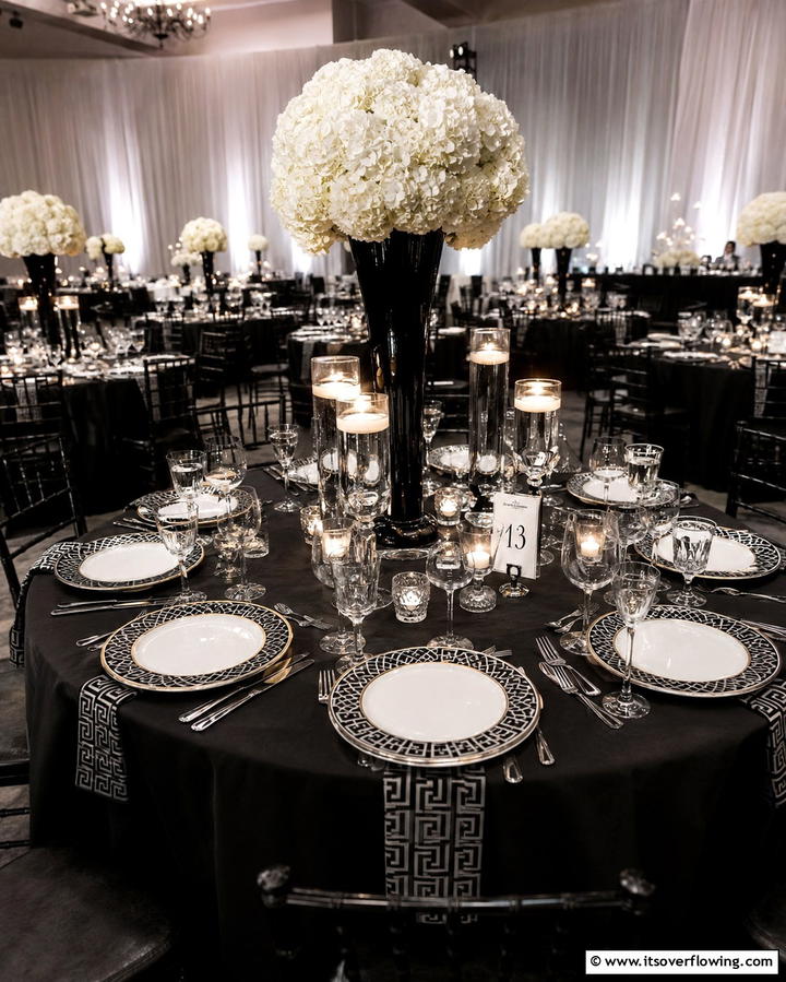 Striking Black and White Table Settings - 25 Black and White Wedding Ideas for Classic Elegance