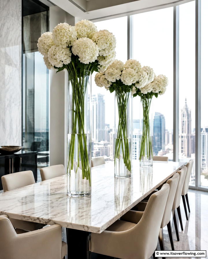 Tall Glass Vase Elegance - 25 Hydrangea Centerpiece Ideas for Elegance
