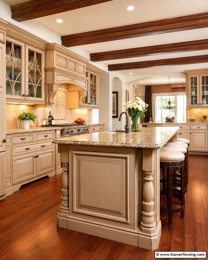 Traditional Elegance in Beige - 20 Kitchens With Beige Kitchen Cabinets for a Neutral and Elegant Look