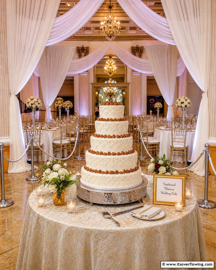 Traditional Mexican Wedding Cake - 25 Mexican Wedding Ideas for a Colorful and Festive Celebration