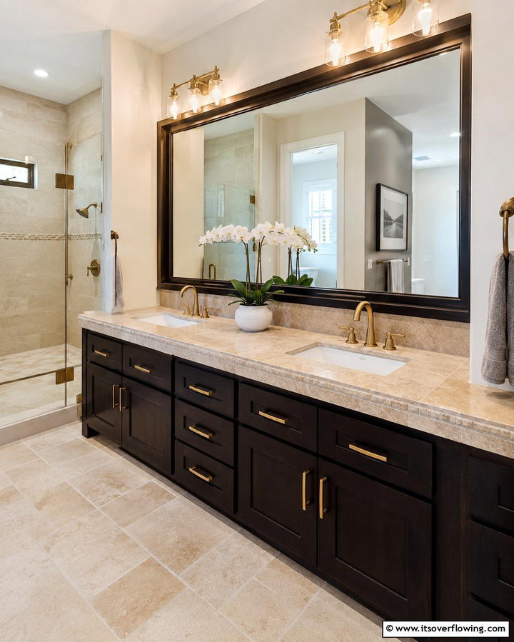 Travertine Bathtub Surround - 25 Travertine Tile Bathroom Ideas for Natural Beauty